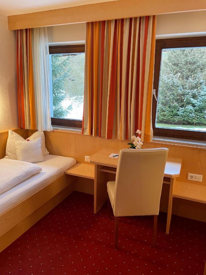 W4 Haus Ganghofer Appartement Leutasch Buitenkant foto